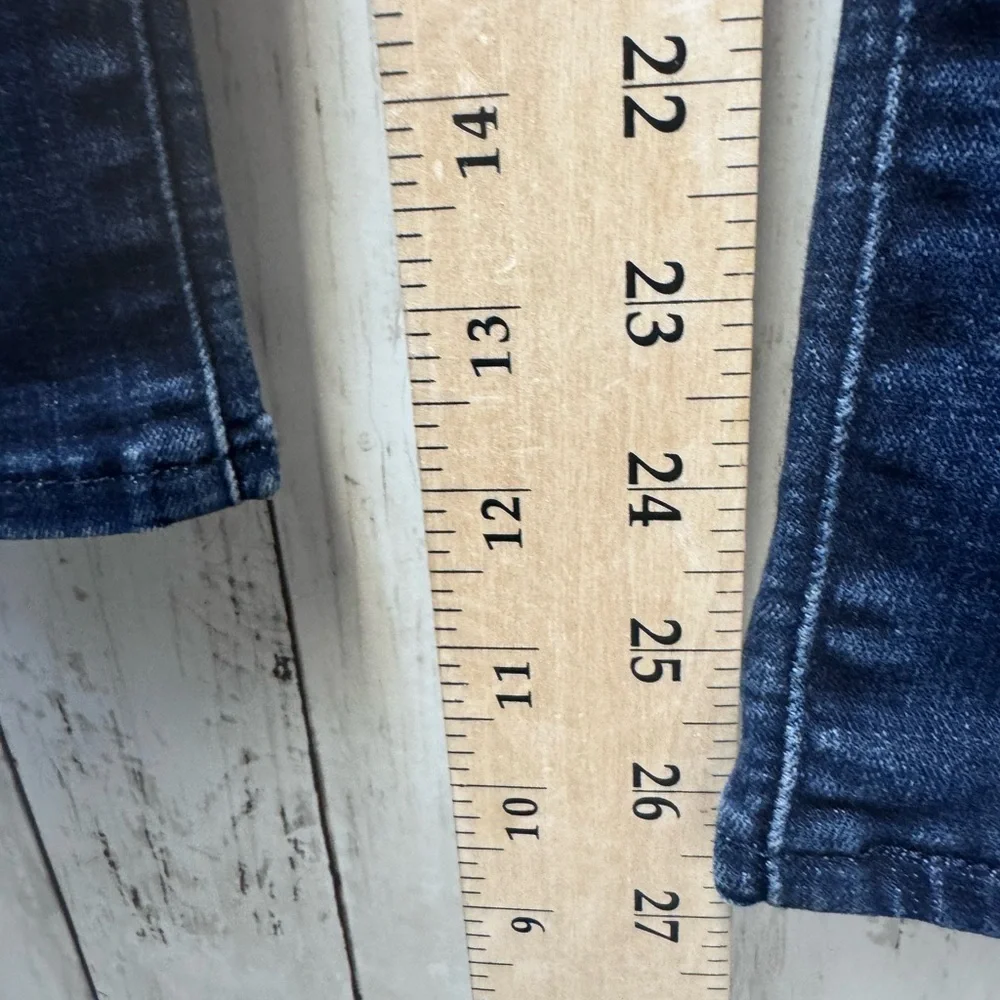 Levi's Women's Dark Blue classic straight Jeans size 31 - Picture 8 of 9